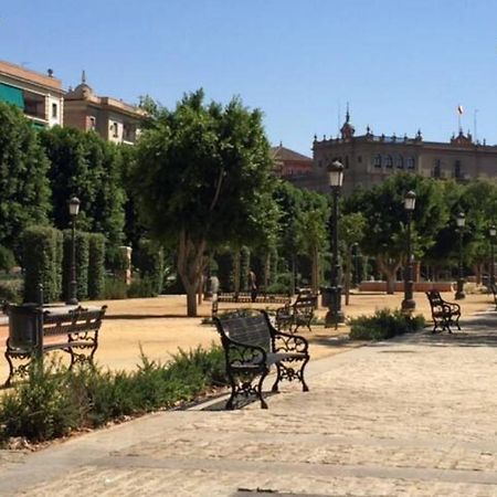 Apartamento A Estrenar Frente A La Plaza De Espana セビリア エクステリア 写真